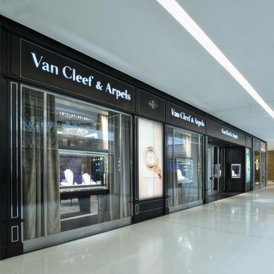 Van cleef discount & arpels outlet